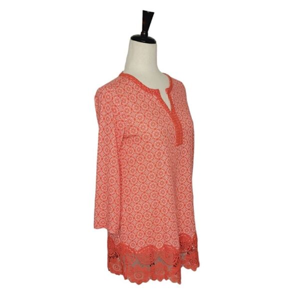 Lands' End Coral Geometric Split Neck Lace Trim 3/4 Sleeve Tunic Top Size XS/P - Picture 2 of 9